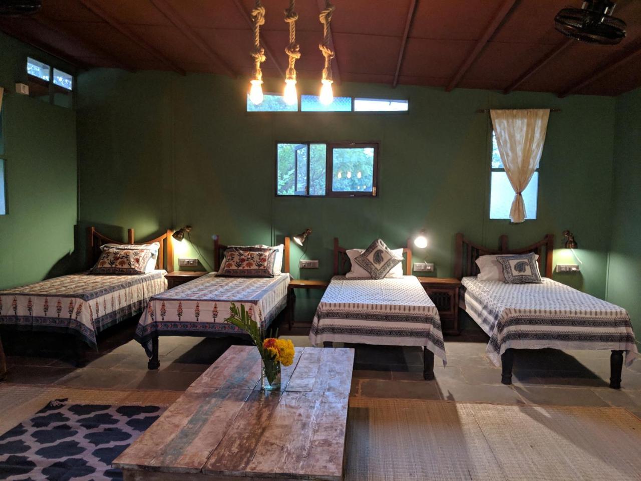 Bohemyan Blue Stay Alibag Bagian luar foto